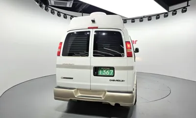 Chevrolet Express Van 2004, 55106 км, за 6236.05 USD