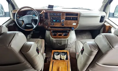 Chevrolet Express Van 2004, 55106 км, за 6236.05 USD - фото 7