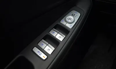 Hyundai Santafe 2023, 47724 км, за 65000.3 USD - фото 28