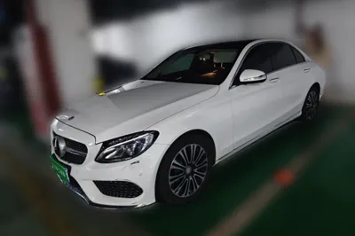 Mercedes-Benz C-Class · 2015 год