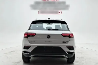 Volkswagen T-Roc 2021, 28600 км, за 24838 USD - фото 7