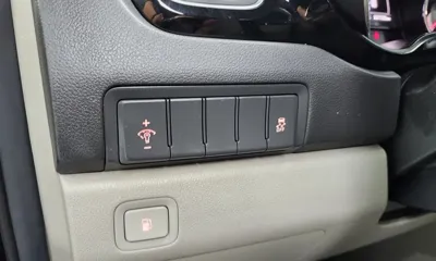 Kia Canival 2016, 137092 км, за 7218.86 USD - фото 13
