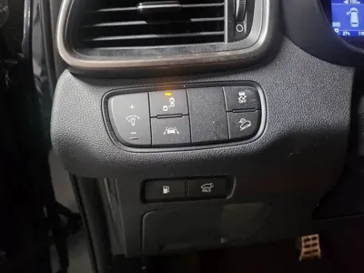 Kia Sorento 2019, 118010 км, за 10437.18 USD - фото 11