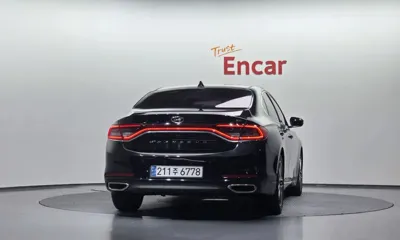 Hyundai Grandeur 2018, 142708 км, за 8131.68 USD