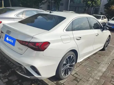 Audi A3 2025, 22000 км, за 19743.9 USD