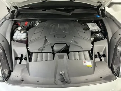 Porsche Cayenne 2024, 15000 км, за 97807.54 USD - фото 7