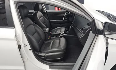 Hyundai Avante 2020, 65925 км, за 8262.83 USD - фото 13