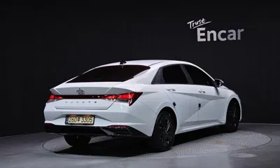 Hyundai Avante 2023, 69244 км, за 11044.66 USD