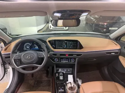 Hyundai Sonata 2020, 44879 км, за 15229.09 USD - фото 8