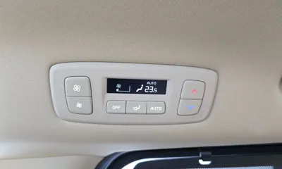 Kia Canival 2023, 51416 км, за 19218.25 USD - фото 29