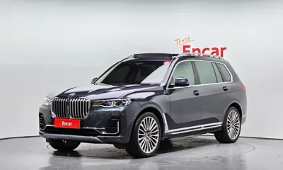 BMW X7 · 2020 год