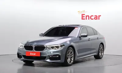 BMW 5-Series · 2018 год