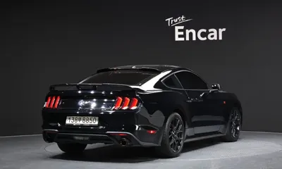 Ford Mustang 2019, 106680 км, за 14212.07 USD