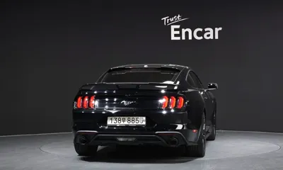Ford Mustang 2019, 106680 км, за 14212.07 USD