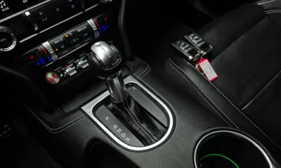 Ford Mustang 2019, 106680 км, за 14212.07 USD - фото 9