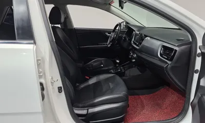 Kia Stonic 2018, 102867 км, за 7271.29 USD - фото 11
