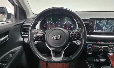 Kia Stonic 2018, 102867 км, за 7271.29 USD - фото 13