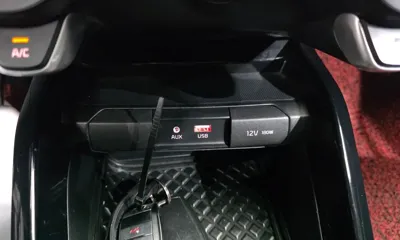 Kia Stonic 2018, 102867 км, за 7271.29 USD - фото 29