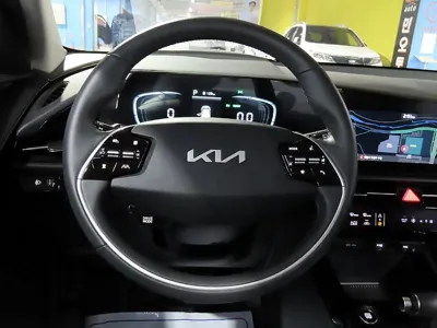 Kia Niro 2022, 44830 км, за 15071.4 USD - фото 10