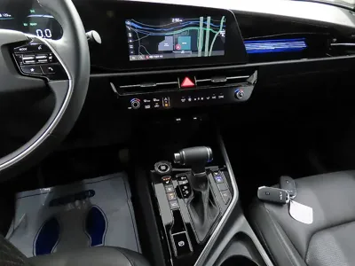 Kia Niro 2022, 44830 км, за 15071.4 USD - фото 11
