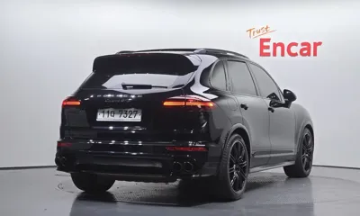 Porsche Cayenne 2018, 125153 км, за 27684.17 USD