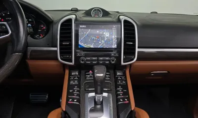 Porsche Cayenne 2018, 125153 км, за 27684.17 USD - фото 15