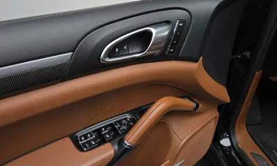Porsche Cayenne 2018, 125153 км, за 27684.17 USD - фото 17