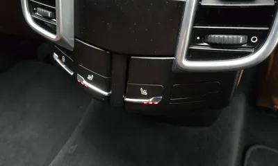Porsche Cayenne 2018, 125153 км, за 27684.17 USD - фото 18