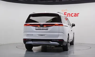Kia Canival 2021, 74449 км, за 15895.95 USD