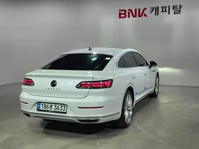 Volkswagen Arteon 2023, 100375 км, за 18314.3 USD - фото 6
