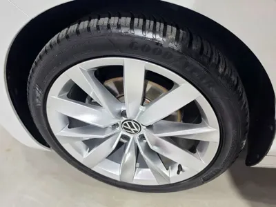 Volkswagen Arteon 2023, 100375 км, за 18314.3 USD - фото 20