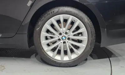 BMW 5-Series 2021, 48087 км, за 22134.12 USD