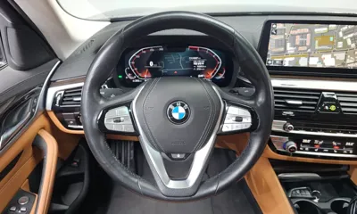BMW 5-Series 2021, 48087 км, за 22134.12 USD - фото 13