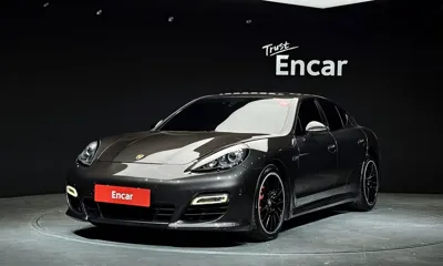 Porsche Panamera · 2013 год