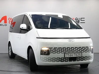 Hyundai Staria 2024, 79744 км, за 17120.58 USD