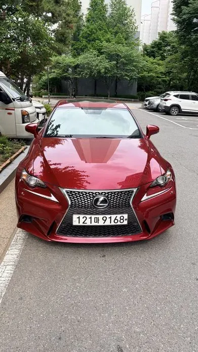 Lexus IS · 2016 год