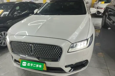 Lincoln Continental 2018, 109200 км, за 15529 USD