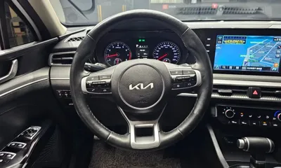 Kia K5 2023, 62930 км, за 10488.6 USD - фото 13