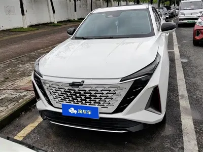 Oshan Oushang Z6 2023, 31600 км, за 10221.23 USD
