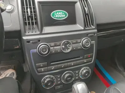 Land Rover Freelander 2 2014, 122800 км, за 6625.41 USD - фото 13