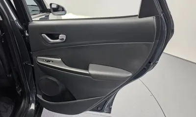 Hyundai Kona 2022, 138765 км, за 10708.63 USD - фото 25