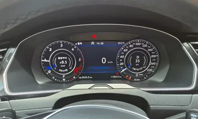 Volkswagen Arteon 2019, 118547 км, за 11004.75 USD - фото 8