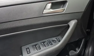 Hyundai Sonata 2018, 100337 км, за 7159.61 USD - фото 16
