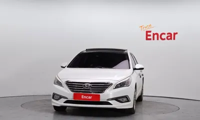 Hyundai Sonata 2015, 204154 км, за 5616.12 USD