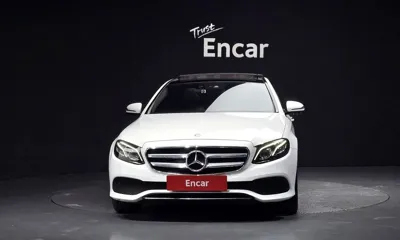 Mercedes-Benz E-Class 2017, 61757 км, за 13576.15 USD