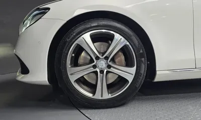 Mercedes-Benz E-Class 2017, 61757 км, за 13576.15 USD