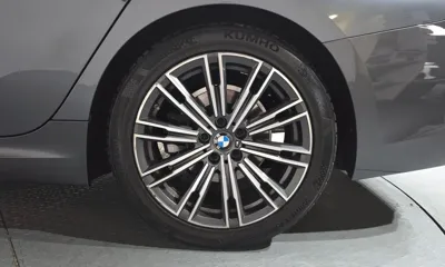 BMW 3-Series 2021, 32697 км, за 22012.18 USD