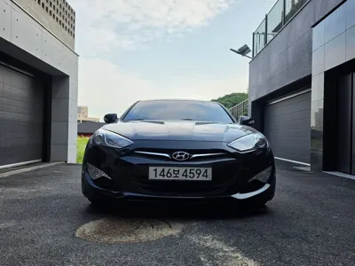 Hyundai Genesis 2014, 176000 км, за 8533.54 USD