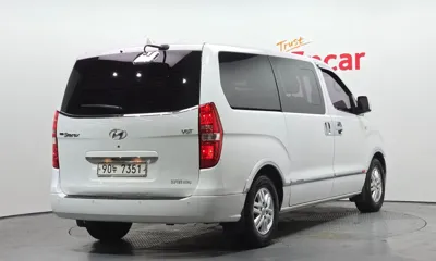 Hyundai Starex 2017, 183932 км, за 5089.9 USD