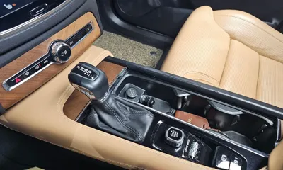 Volvo XC90 2018, 130655 км, за 16848.36 USD - фото 9